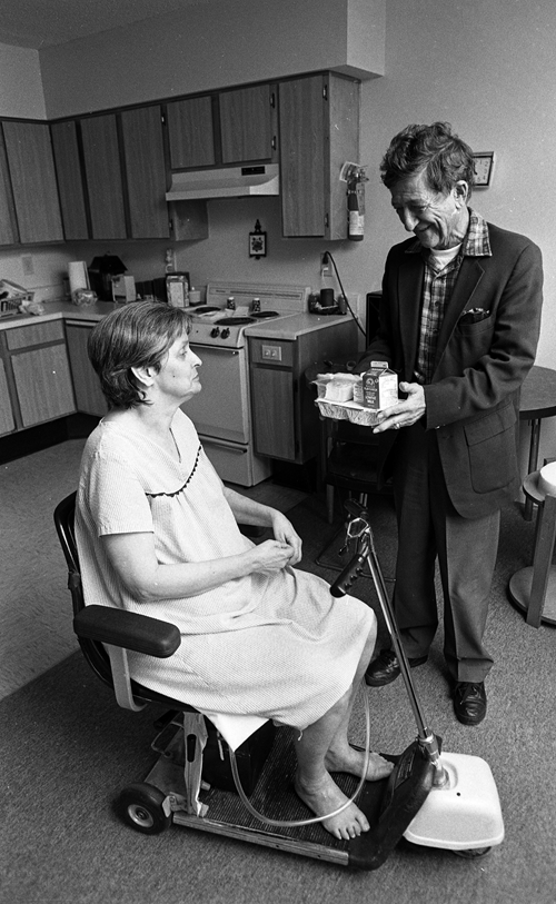 1991: Our one-millionth meal delivery, delivered by longtime volunteer James Allen.